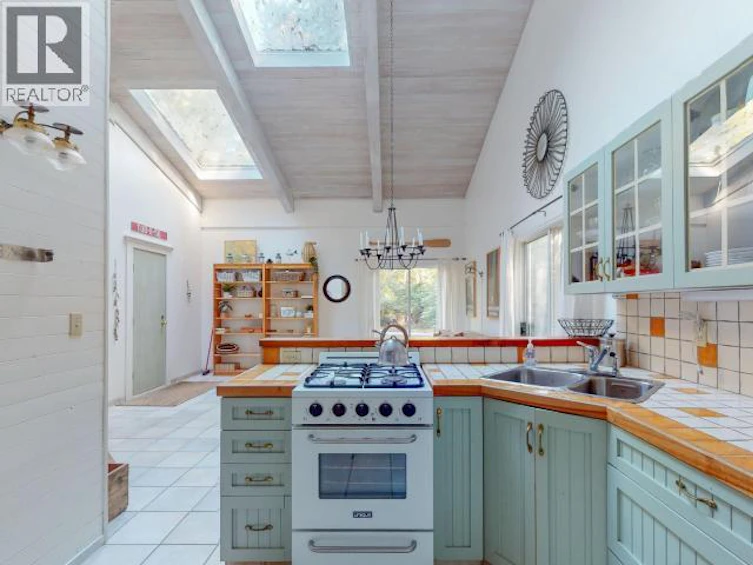 2742 Vancouver Boulevard, Savary Island, BC, V0N 2G0 - 10