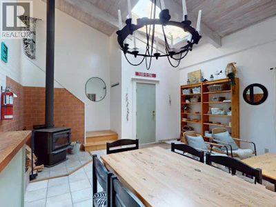 2742 Vancouver Boulevard - 5