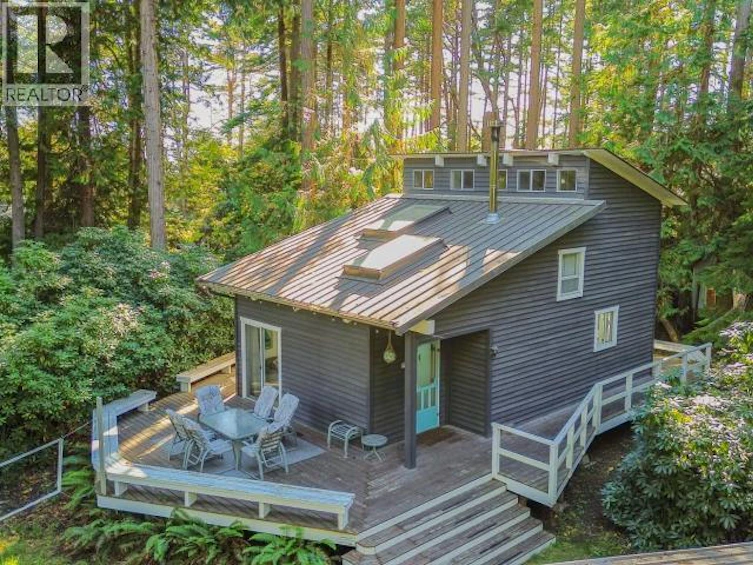 2742 Vancouver Boulevard, Savary Island, BC, V0N 2G0