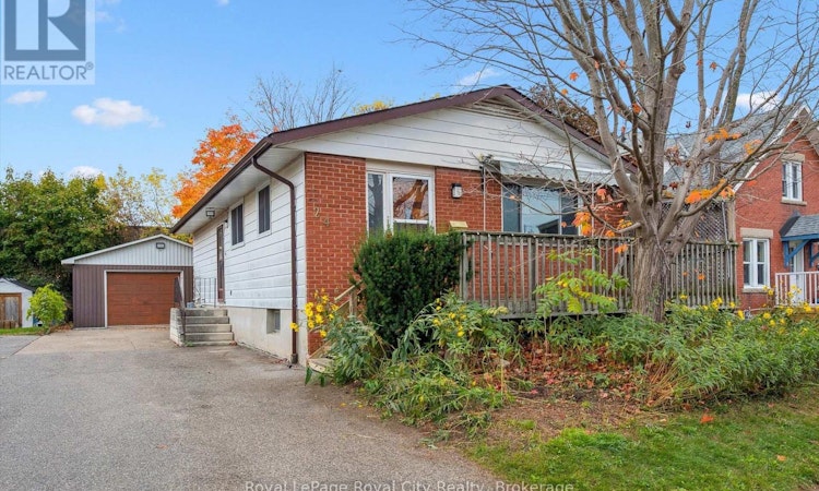 24 Hooper Street