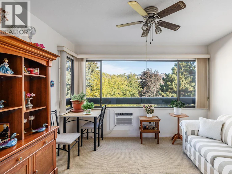 301-1075 Bernard Avenue, Kelowna, BC, V1Y 6P7 - 4