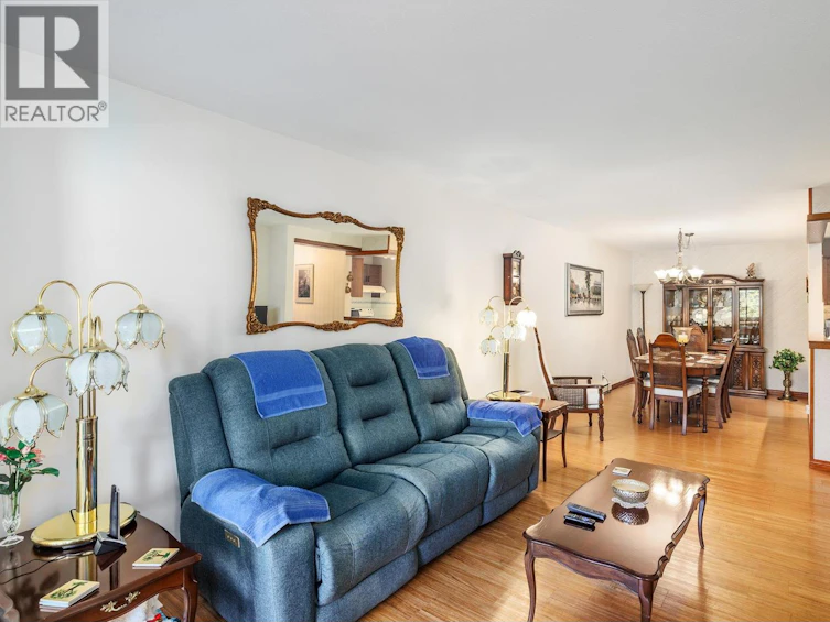301-1075 Bernard Avenue, Kelowna, BC, V1Y 6P7 - 5