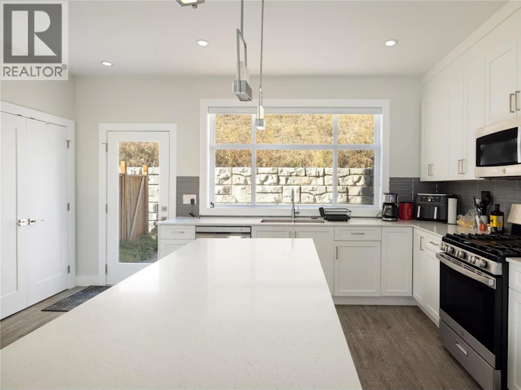 16-1136 Black Mountain Drive, Kelowna, BC, V1P 0A7 - 13