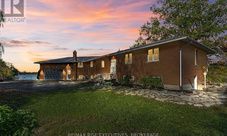 71 River Road West