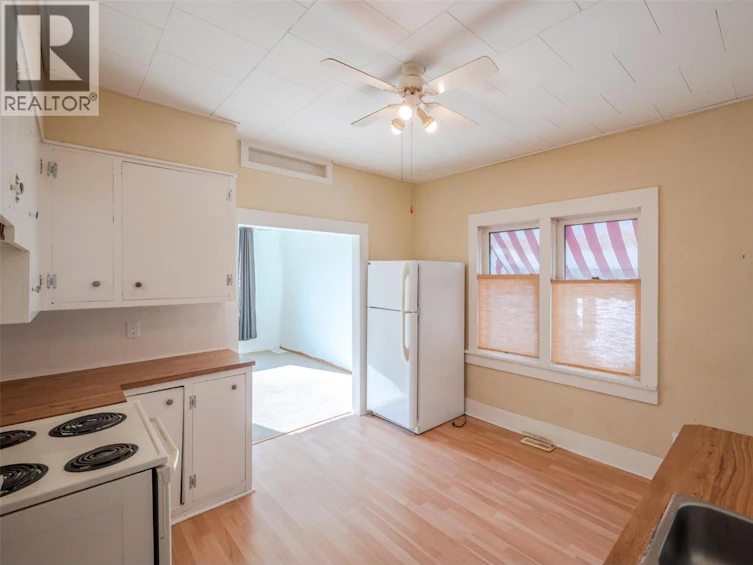 363 W Nanaimo Avenue, Penticton, BC, V2A 1N8 - 15