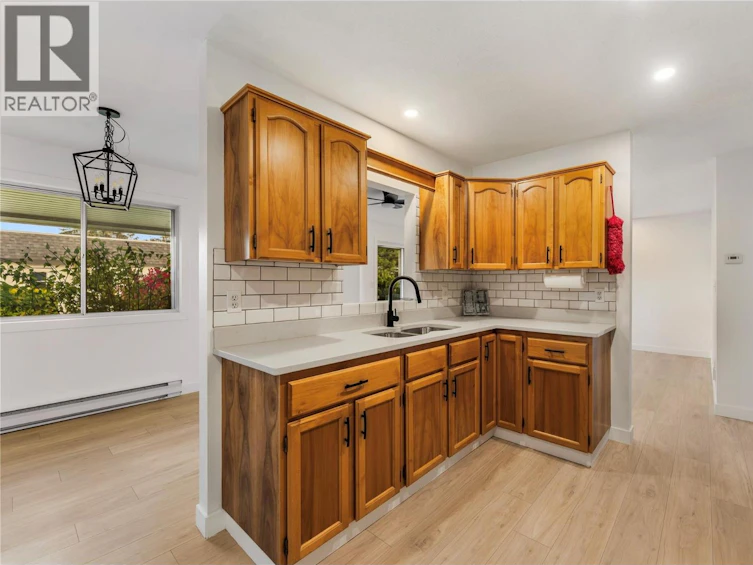 13-11110 Quinpool Road, Summerland, BC, V0H 1Z5 - 4