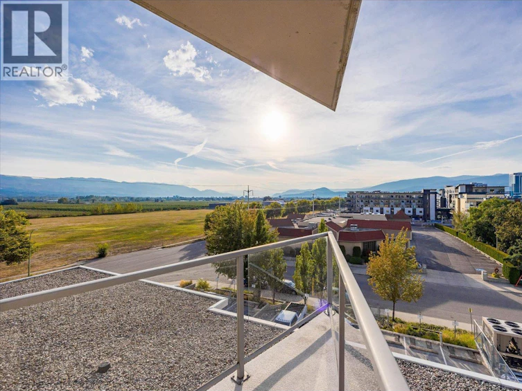 401-2040 Springfield Road, Kelowna, BC, V1Y 9N7 - 17