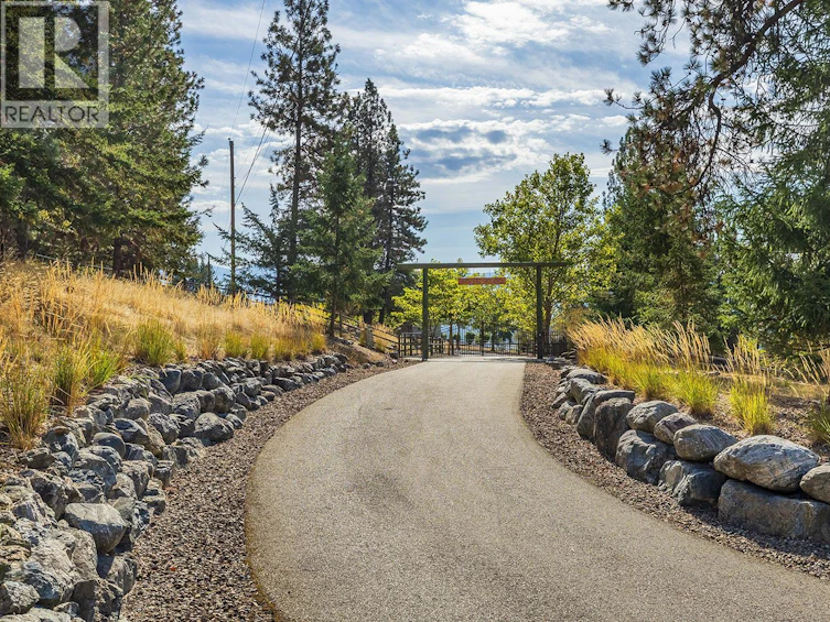 5705 N Upper Booth Road, Kelowna, BC, V1X 7V7 - 5