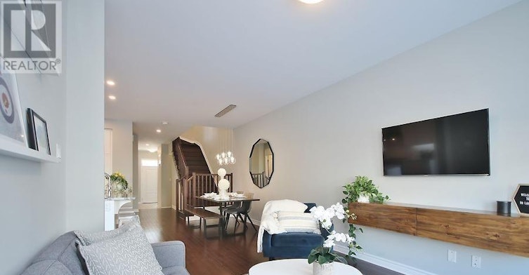 110 Lavatera Street, Ottawa, ON, K1T 0R8 - 11
