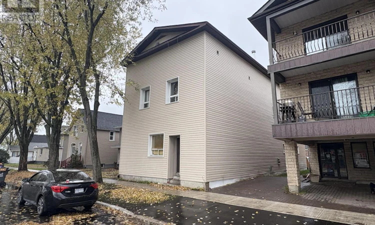 216 Leith