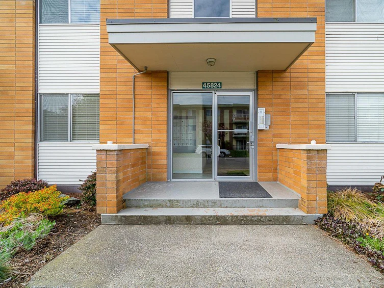 45824 Victoria Avenue, Chilliwack Downtown, Chilliwack, BC, V2P 2T3 - 2
