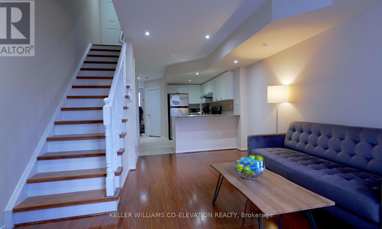 Unit 13-25 Foundry Avenue North