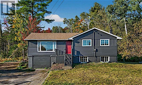 556 Champlain Road, Tiny, ON, L9M 0C2