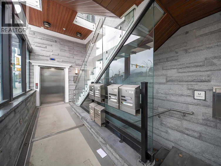 6508 Knight Street, Vancouver, BC, V5P 2W2 - 3