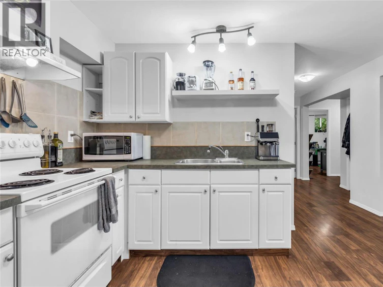 5738 Goudie Road, Kelowna, BC, V1P 1M4 - 76