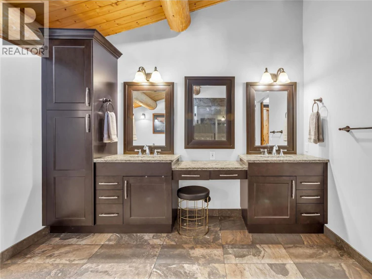 5738 Goudie Road, Kelowna, BC, V1P 1M4 - 45
