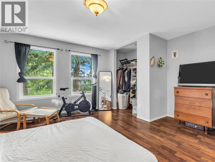 5738 Goudie Road, Kelowna, BC, V1P 1M4 - 71