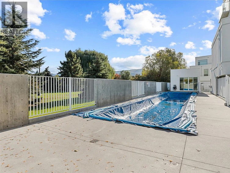 402-4071 Lakeshore Road, Kelowna, BC, V1W 1V7 - 43