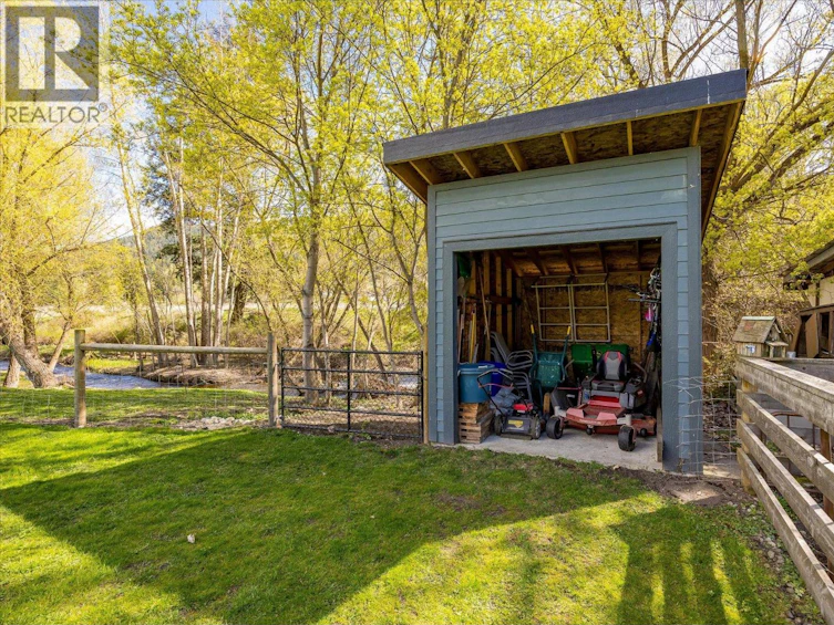 7260 6 Highway, Coldstream, BC, V1B 3H4 - 60