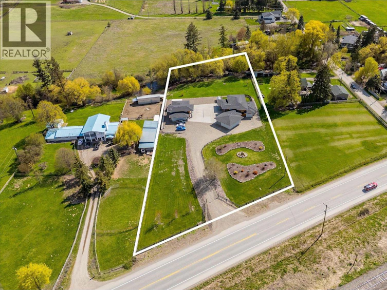 7260 6 Highway, Coldstream, BC, V1B 3H4 - 2