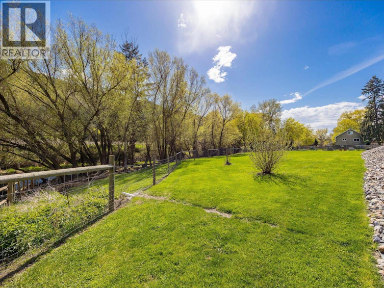 7260 6 Highway, Coldstream, BC, V1B 3H4 - 56