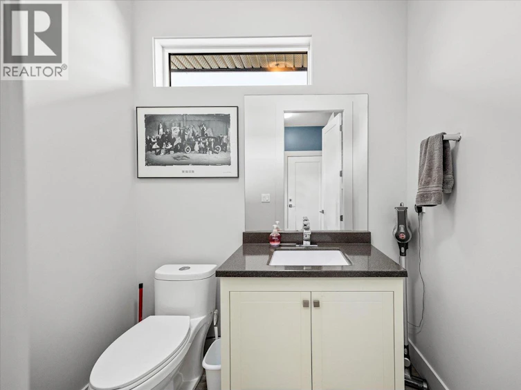 7260 6 Highway, Coldstream, BC, V1B 3H4 - 48