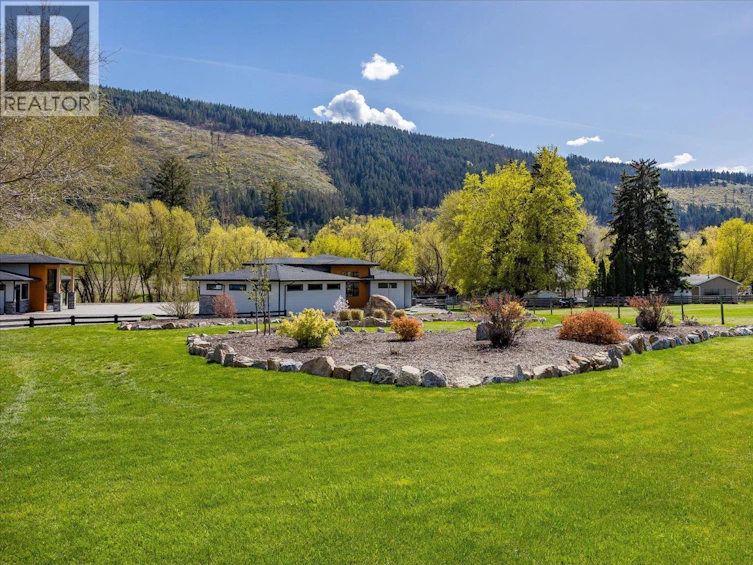 7260 6 Highway, Coldstream, BC, V1B 3H4 - 66