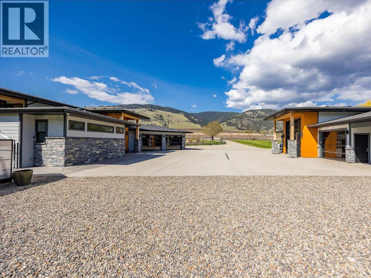 7260 6 Highway, Coldstream, BC, V1B 3H4 - 70