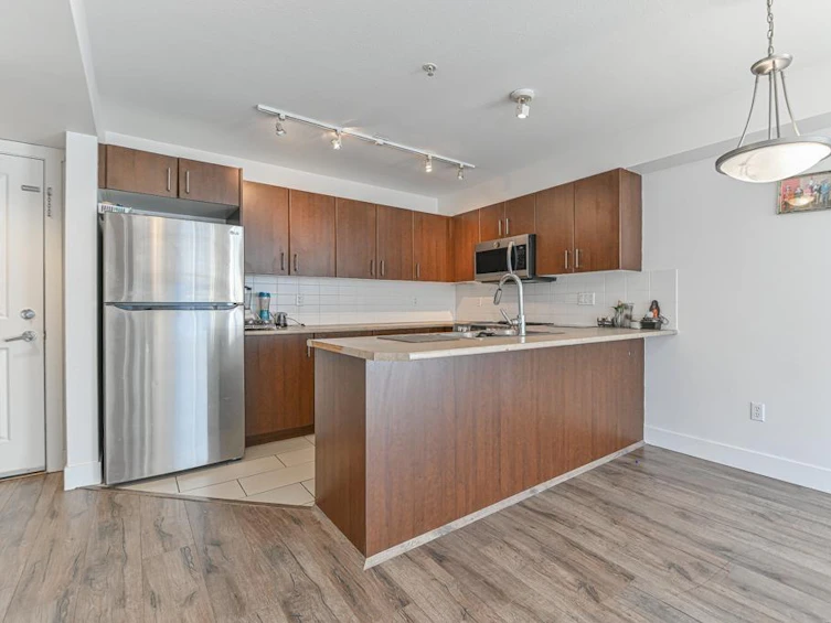215-45567 Yale Road, Chilliwack, BC, V2P 0B2 - 7
