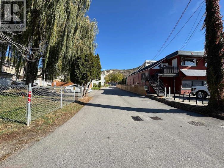 110-3004 South Main Street, Penticton, BC, V2A 5J6 - 49
