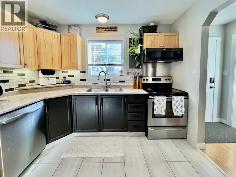 110-3004 South Main Street, Penticton, BC, V2A 5J6 - 6