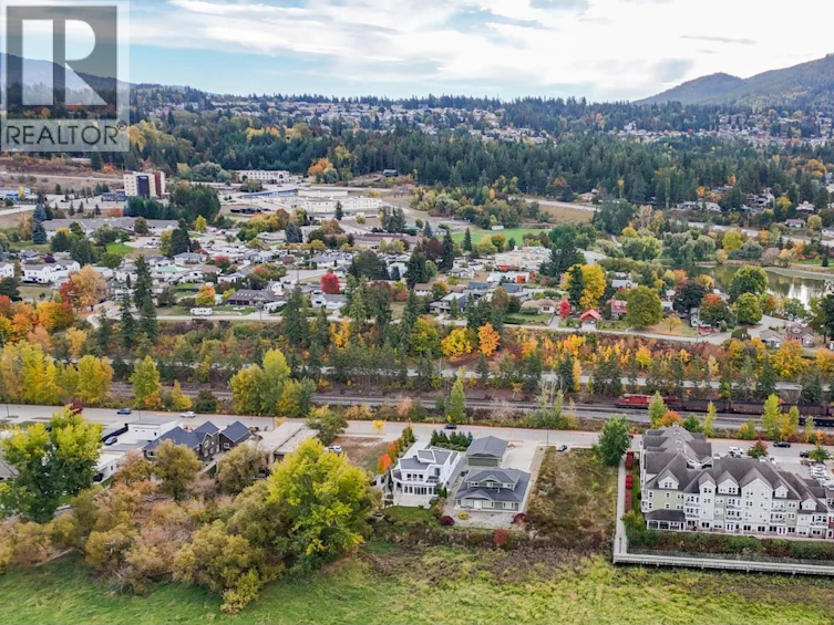 721 NE Harbourfront Drive, Salmon Arm, BC, V1E 3L4 - 12