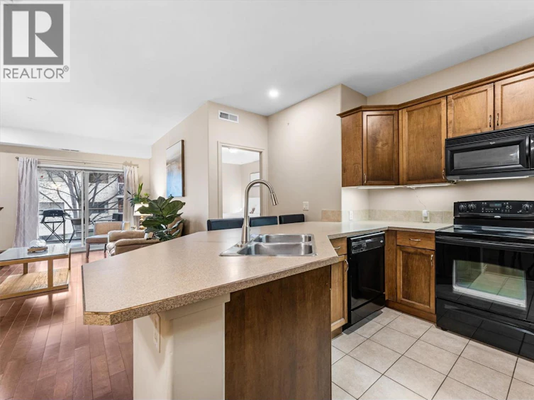 206-1007 Harvey Avenue, Kelowna, BC, V1Y 6E4 - 4