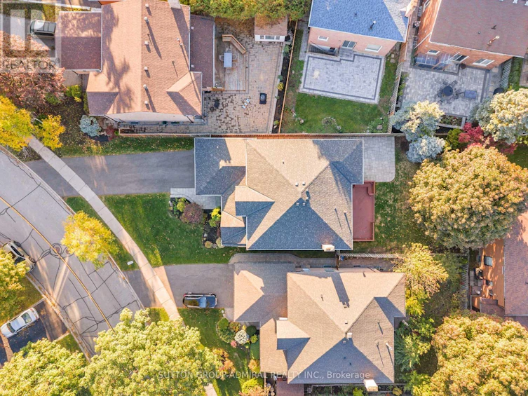 16 Sycamore Drive, Markham, ON, L3T 5V4 - 44