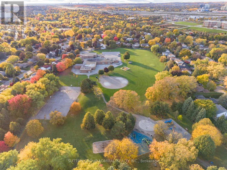 16 Sycamore Drive, Markham, ON, L3T 5V4 - 49