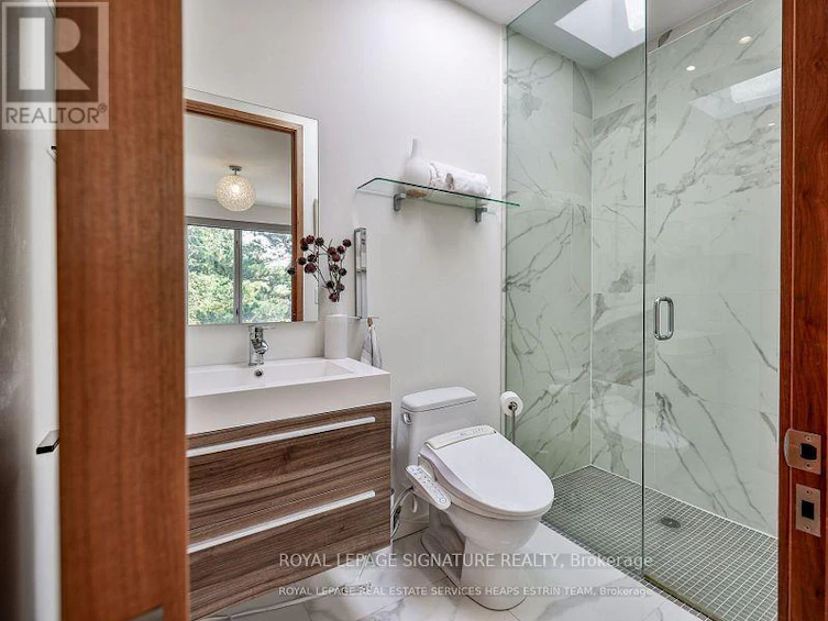 63 Douglas Crescent, Toronto, ON, M4W 2E6 - 32