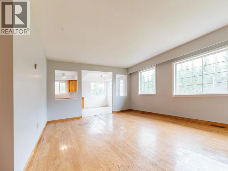 5098 Perkins Road, 100 Mile House, BC, V0K 2E0 - 3