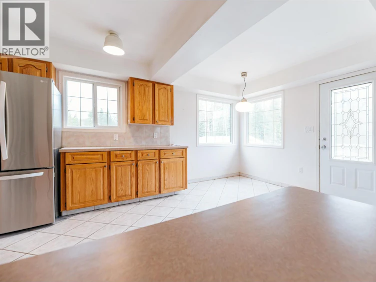 5098 Perkins Road, 100 Mile House, BC, V0K 2E0 - 10