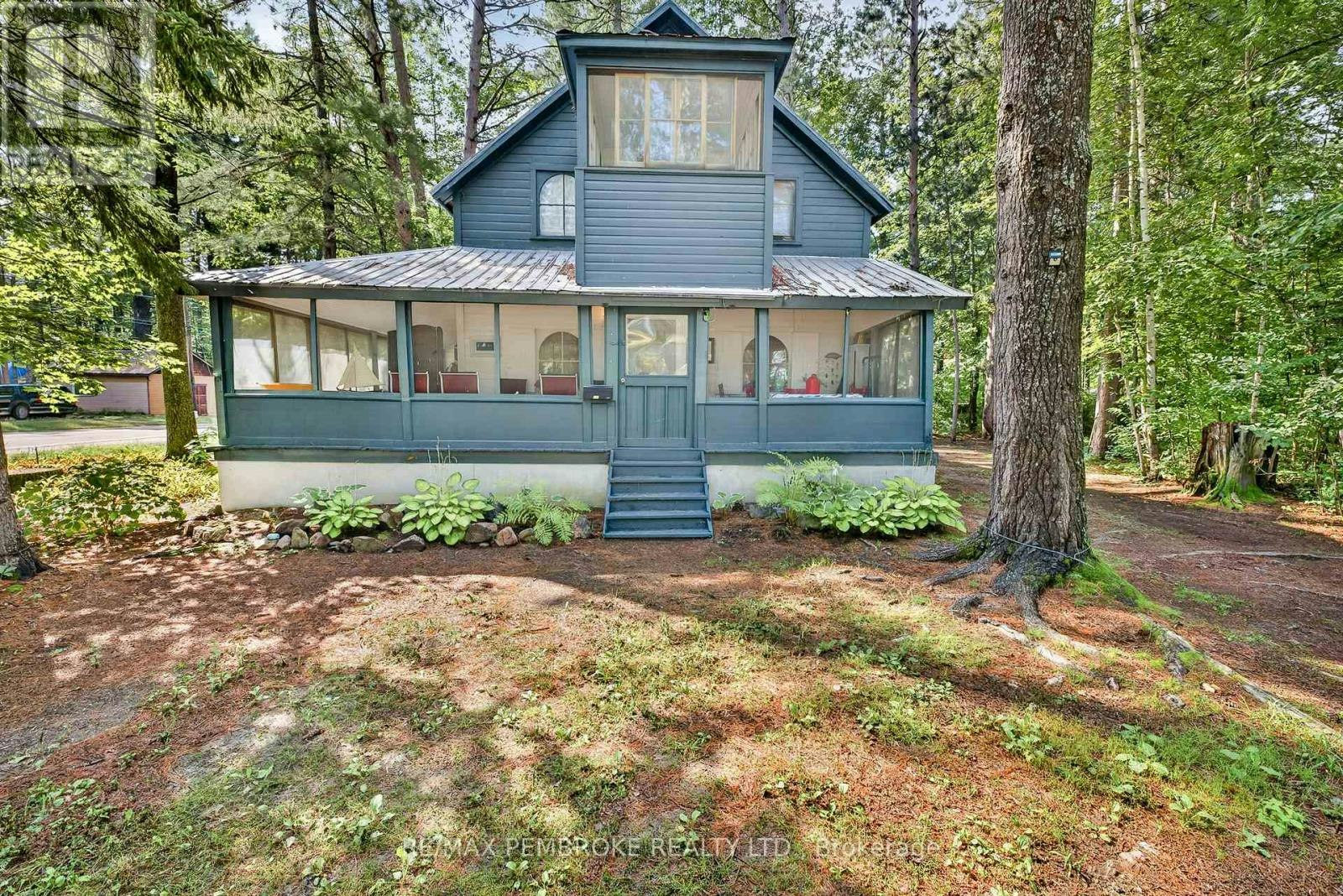 127 Alexandra Street, Petawawa, ON, K8H 2R2