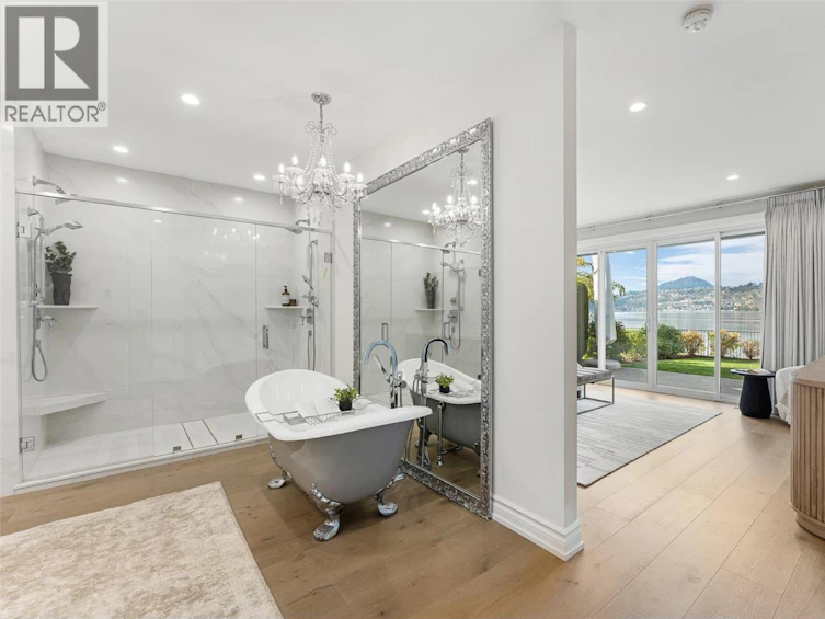 9-2368 Abbott Street, Kelowna, BC, V1Y 9G7 - 31