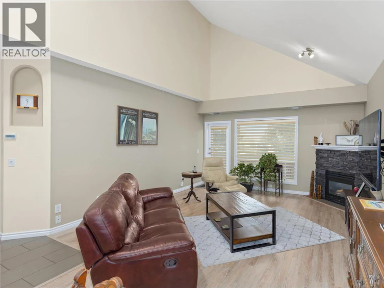 303-2300 Benvoulin Road, Kelowna, BC, V1W 2C6 - 11