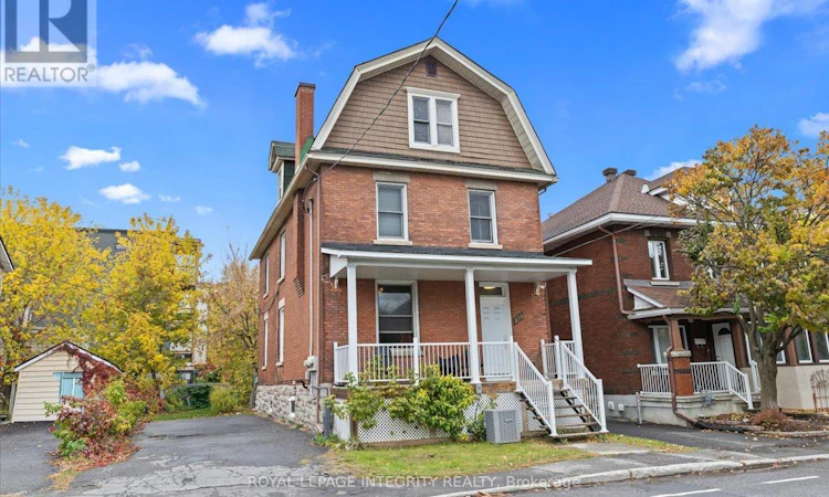 279 Somerset Street E