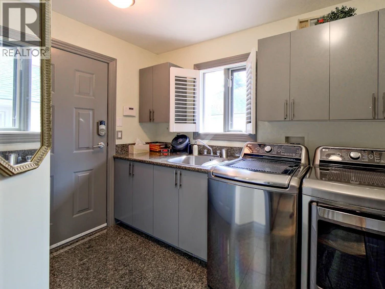 4008 Gallaghers Terrace, Kelowna, BC, V1W 3Z8 - 36