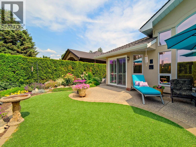 4008 Gallaghers Terrace, Kelowna, BC, V1W 3Z8 - 21