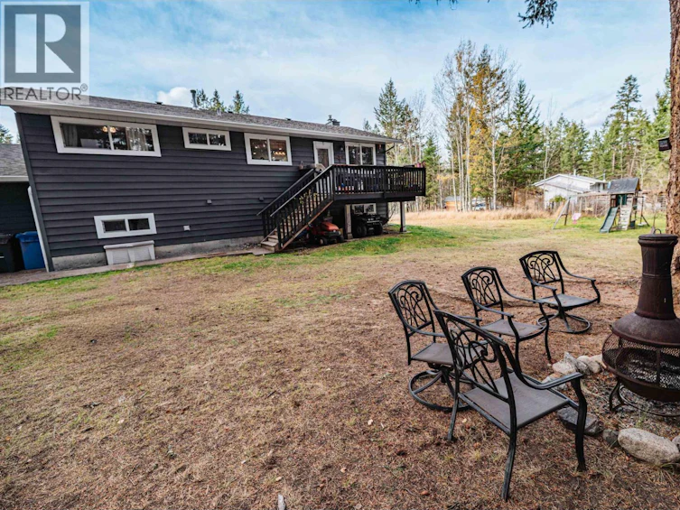 4995 Smith Road, 108 Mile Ranch, BC, V0K 2Z0 - 9