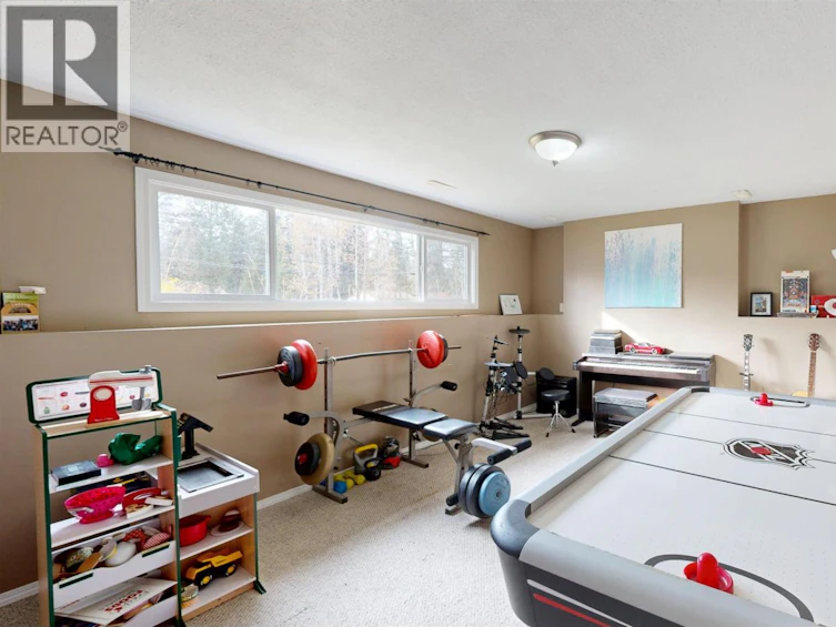 4995 Smith Road, 108 Mile Ranch, BC, V0K 2Z0 - 35