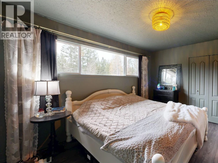4995 Smith Road, 108 Mile Ranch, BC, V0K 2Z0 - 25
