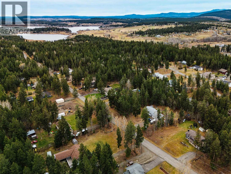 4995 Smith Road, 108 Mile Ranch, BC, V0K 2Z0 - 5