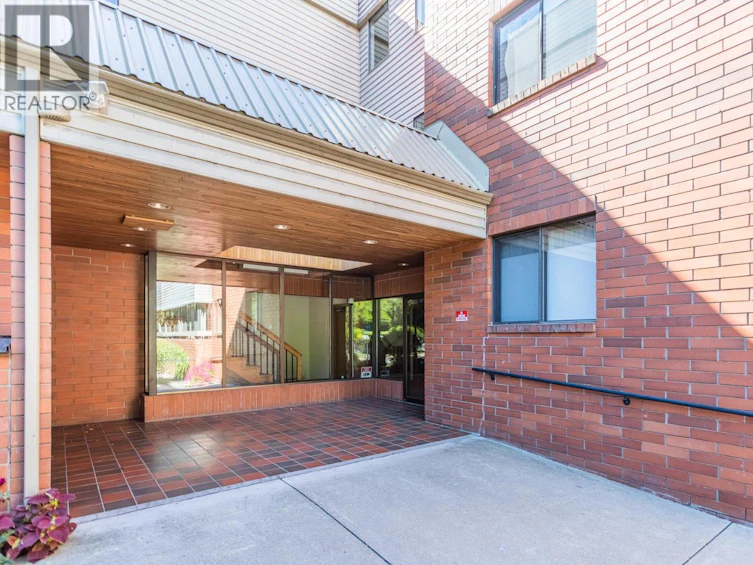 114-1075 Bernard Avenue, Kelowna, BC, V1Y 6P7 - 7