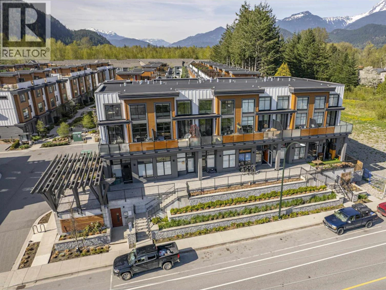 101-39771 Government Road, Squamish, BC, V8B 0G3